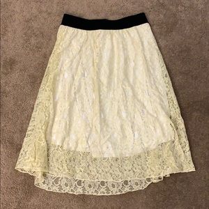 NWOT LuLaRoe Madison skirt, cream lace overlay